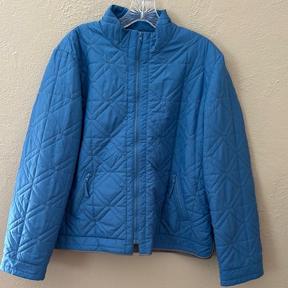 Talbots Petites Womenβs Lightweight Quilted Full Zip Jacket, Blue, Large